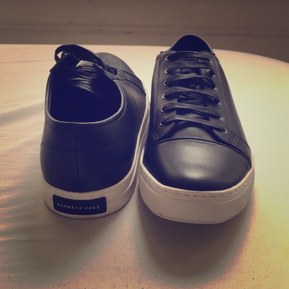 Casual sneakers